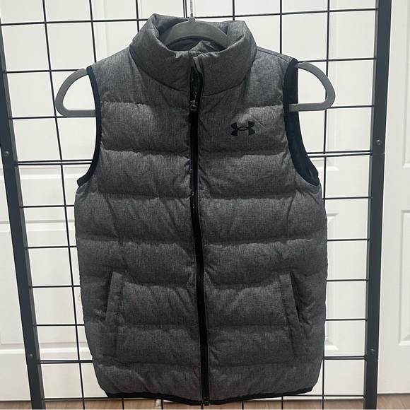 Under Armour Other - Under Armour ColdGear Puffer Vest Gray Youth Medium YMD Loose Fit with Pockets
